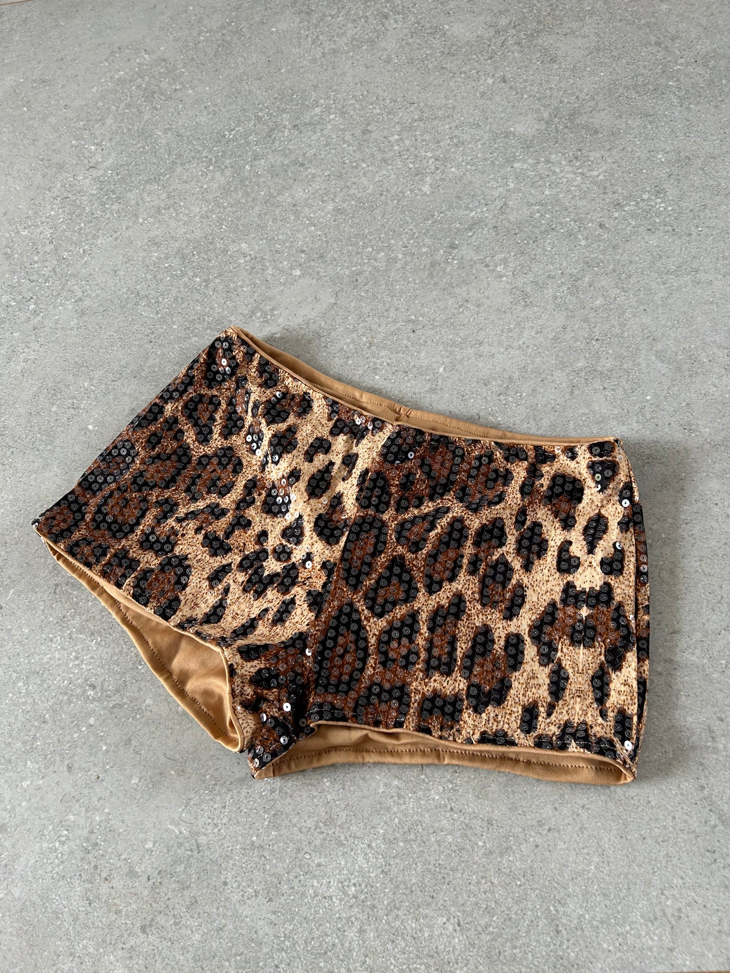 SHORT LEOPARDO